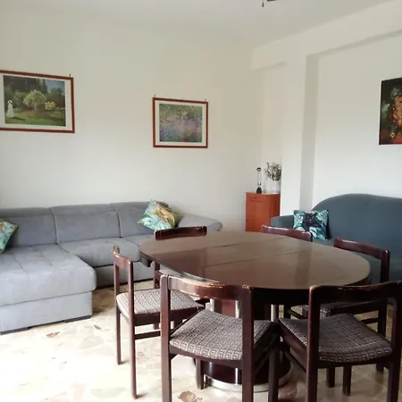 Casa Valeria - Vicino & Parcheggio Lägenhet *