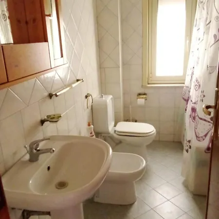 Casa Valeria - Vicino & Parcheggio Lägenhet